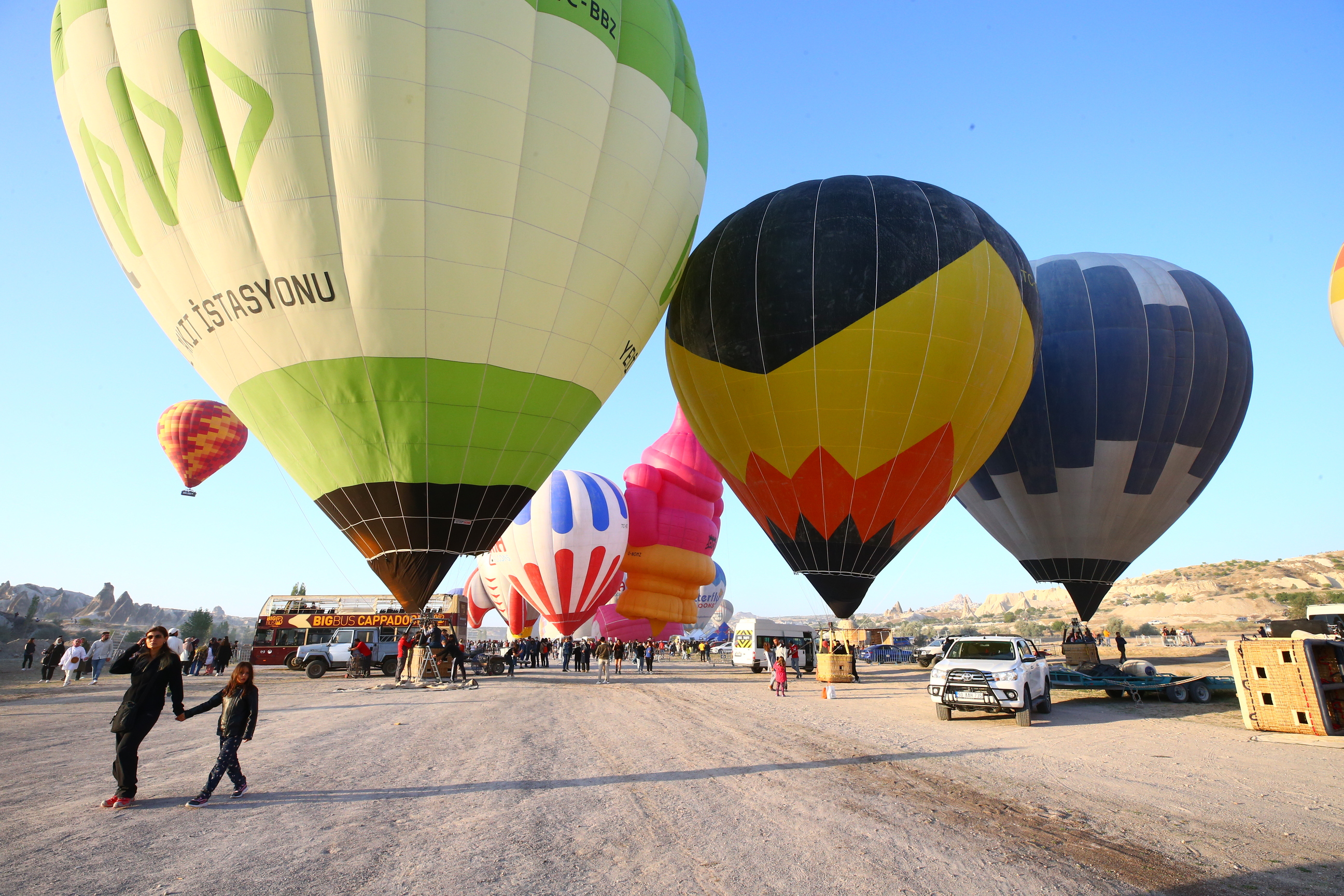 Second International Hot Air Balloon Festival kicks off in Turkey's Cappadocia
