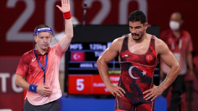 Taha Akgul wins bronze in Olympics freestyle