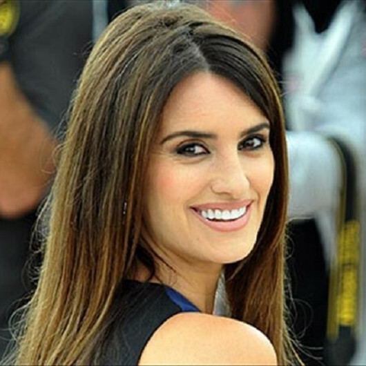 Penelope Cruz wins best actress award at Venice Film Festival