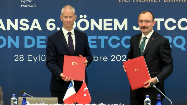 Turkey and France on Tuesday signed a protocol on trade ties