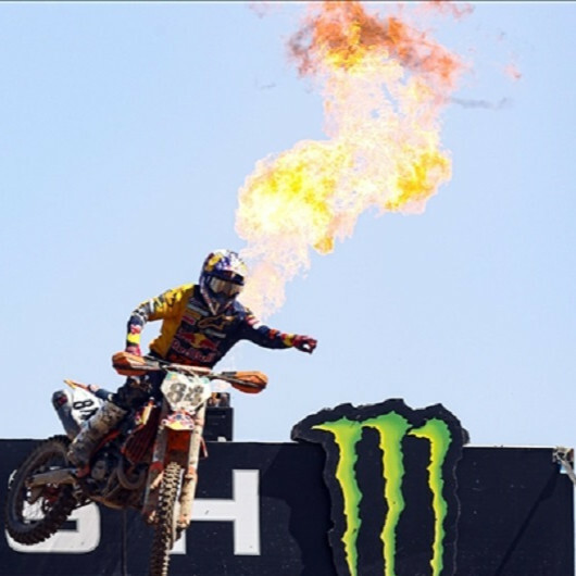 Jeffrey Herlings seals victory in MXGP race 1 in Turkey