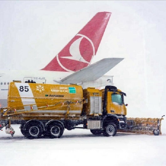 Istanbul Airport extends closure due to bad weather conditions