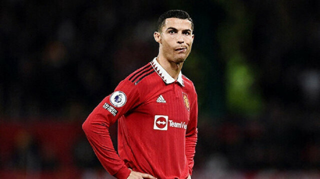 Cristiano Ronaldo to leave Manchester United with immediate effect, Cristiano  Ronaldo