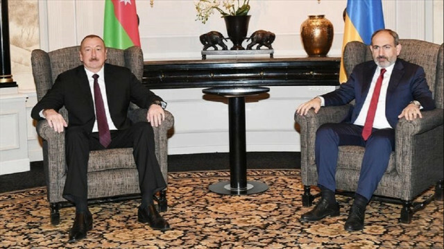 Azerbaijani President İlham Aliyev and Armenian Prime Minister Nikol Pashinyan
