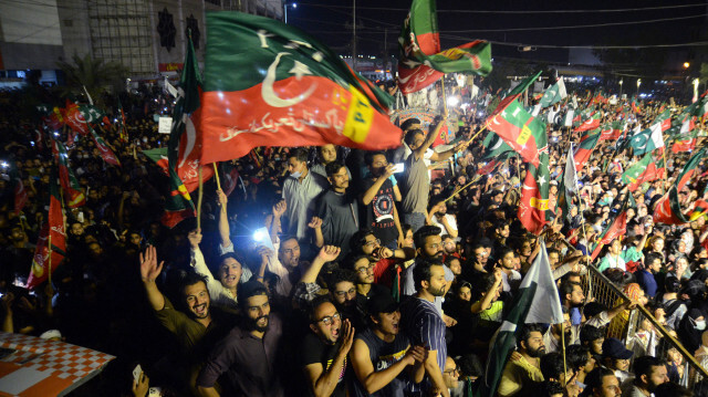 Supporters of Pakistan’s ousted prime minister stage nationwide protests