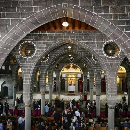 First service held in renovated Armenian church in Turkish southeast