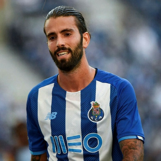 Sergio Oliveira moves to Galatasaray from Porto