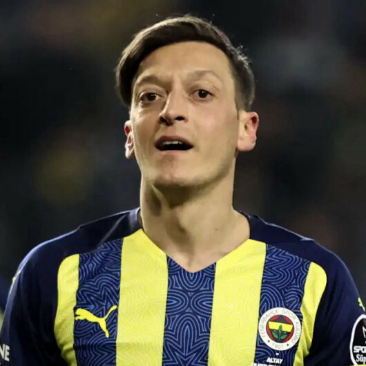Turkish club Basaksehir hints at Mesut Ozil transfer