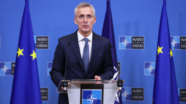 Le secrétaire général de l'OTAN, Jens Stoltenberg, lors de la conférence de presse à l'issue de la cérémonie de signature de la déclaration conjointe portant sur la coopération entre l'OTAN et l'Union européenne, à Bruxelles, le 10 janvier 2023 @ AGENCE ANADOLU