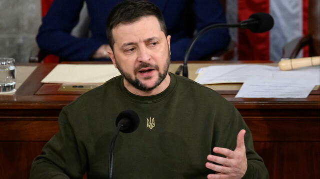 Le président ukrainien Volodymyr Zelensky s’adresse au Congrès américain au Capitole des États-Unis à Washington, DC, le 21 décembre 2022. @ MANDEL NGAN / AFP