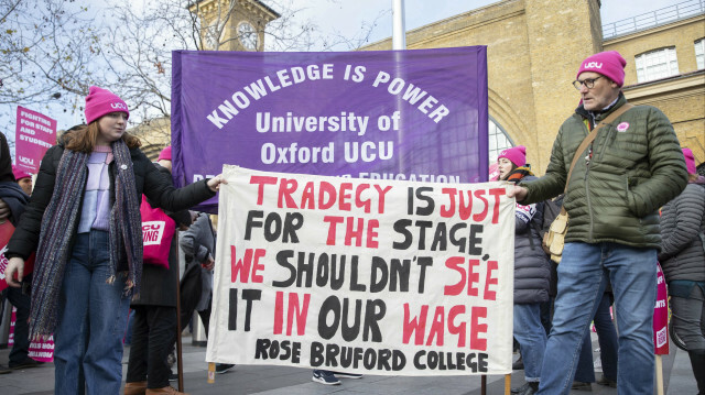 Manifestation du personnel des universités à Londres, au Royaume-Uni, le 30 novembre 2022. @AGENCE ANADOLU