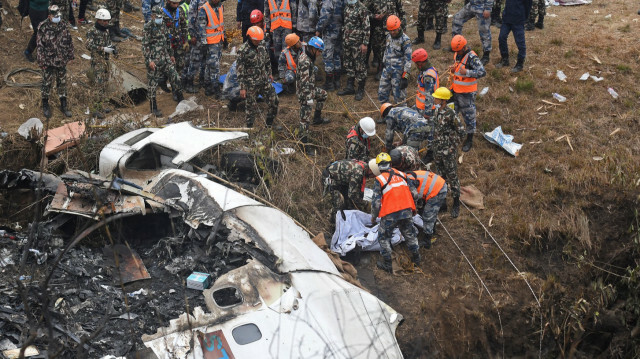 Un accident d'avion Yeti Airlines à Pokhara le 16 janvier 2023. Le Népal a observé une journée de deuil le 16 janvier pour les victimes. PRAKASH MATHEMA. @AFP