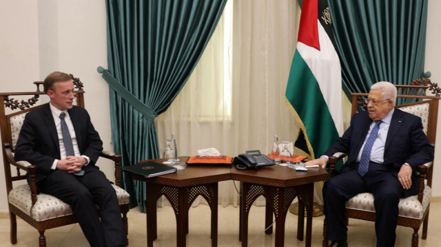 ABD Ulusal Güvenlik Danışmanı Sullivan ile Filistin Devlet Başkanı Abbas.