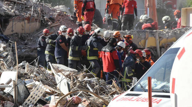  İzmir'de meydana gelen depremde Emrah Apartmanı'nda 30 kişi hayatını kaybetmişti. 