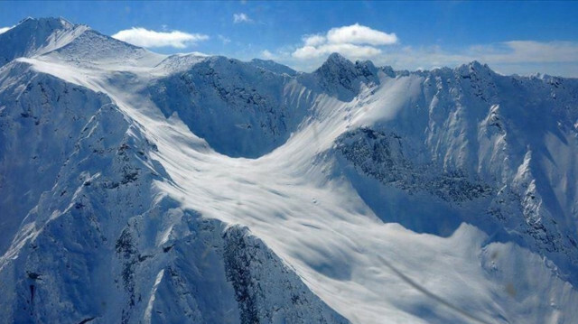 Avalanche Kills 8 In China's Tibet Region | Asia