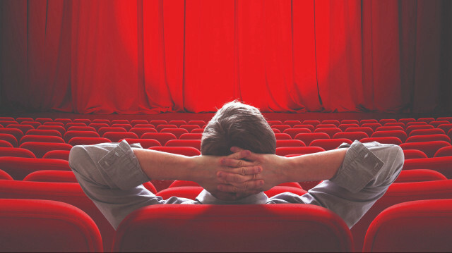 Çok izlenmesi muhtemel filmler sinema salonuna gelmeyince ne olacak? Sinema salonları nostaljik mekanlar olabilir.