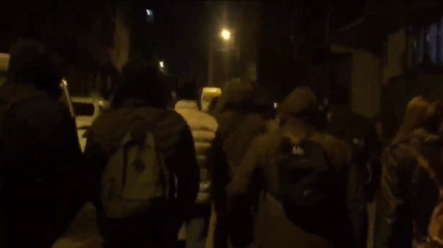 HDP'li bir grup İstanbul sokaklarında terör örgütü elebaşı Öcalan için slogan attı
