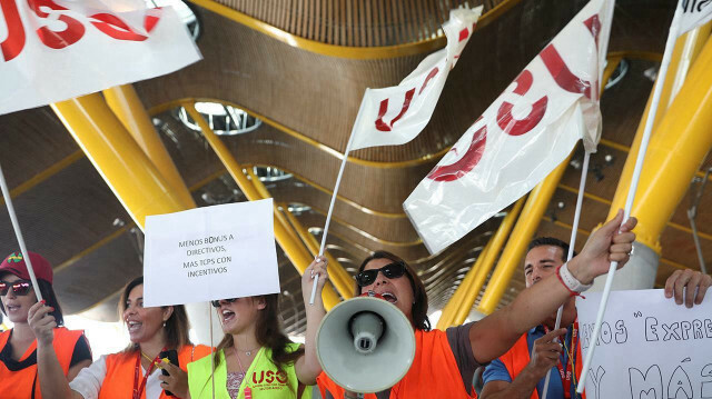 İspanya'da grev dalgası büyüyor.