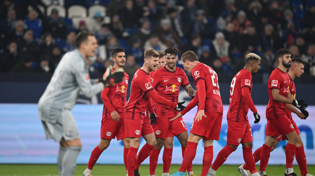 Leipzig, bu galibiyetle birlikte Bundesliga'da son 10 maçta 7 galibiyet 3 beraberlik aldı. 