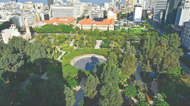 Ağır ekonomik krizin sosyal hayatı olumsuz etkilediği Lübnan'ın başkenti Beyrut'ta, yeşil alanlar hizmete sunulamazken, Osmanlı döneminde yapılan "Sanayi Parkı" başkentlilerin nefes aldığı mekanların başında geliyor.
