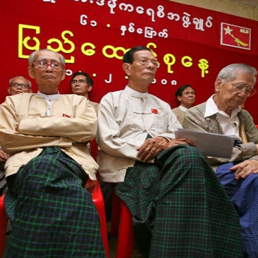 Birmanie: la junte durcit les règles pour les partis politiques, avant les élections promises