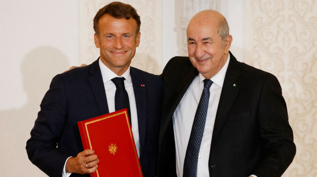 Le président français Emmanuel Macron (G) et le président algérien Abdelmadjid Tebboune (D) à Alger, le 27 août 2022. Crédit photo: LUDOVIC MARIN / AFP