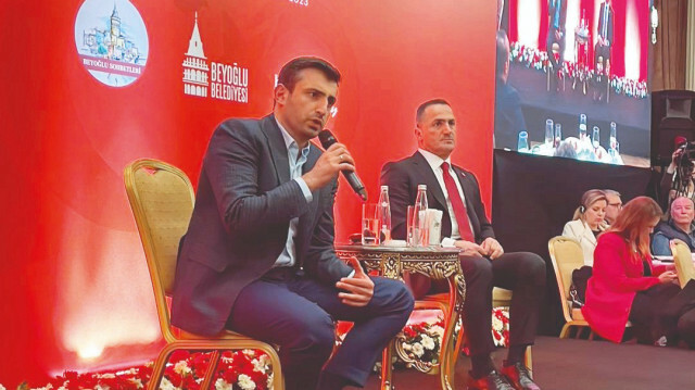 Baykar Yönetim Kurulu Başkanı Selçuk Bayraktar ve Beyoğlu Belediye Başkanı Haydar Ali Yıldız.