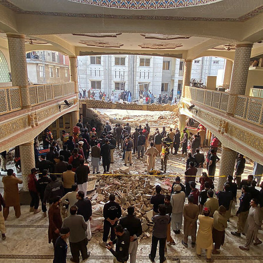 Pakistan: plusieurs morts dans une explosion à l'intérieur d'une mosquée de Peshawar