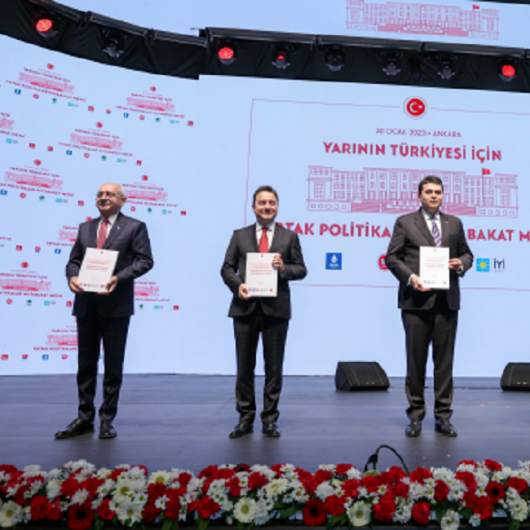 Altılı Masa'nın mutabakat metni Fransız basınında: Erdoğan'ın mirasını ortadan kaldırma sözü verdiler