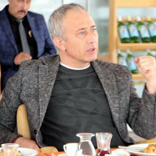 İYİ Partili Gökçeada Belediyesi'ne 'yolsuzluk' ve 'rüşvet' operasyonu: Belediye Başkanı Ünal Çetin gözaltına alındı