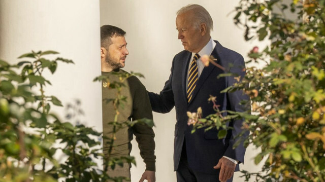 Zelenskiy ve Biden 