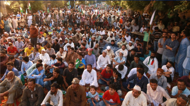 Thousands march in Pakistan's capital in solidarity with Palestinians