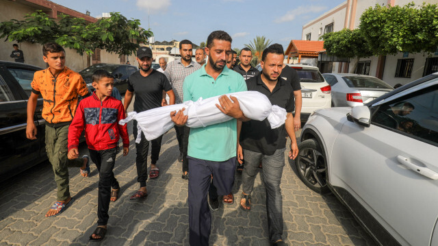İsrail'in abluka altındaki Gazze Şeridi'ne yönelik saldırıları devam ediyor.