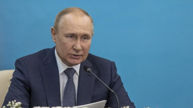 Putin slams deployment of US aircraft carriers in Mediterranean Sea