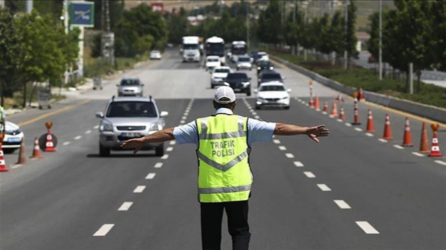 İstanbul’da bugün hangi yollar trafiğe kapalı, alternatif güzergahlar neler?