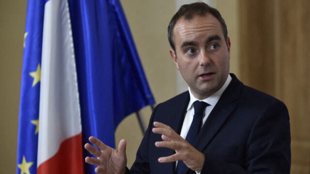 Le ministre des Armées de France, Sébastien Lecornu. Crédit photo: SERGEI CHUZAVKOV / AFP
