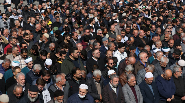 Filistin'de katledilen Müslümanlar için kılınan gıyabi cenaze namazı. (Foto: Arşiv)