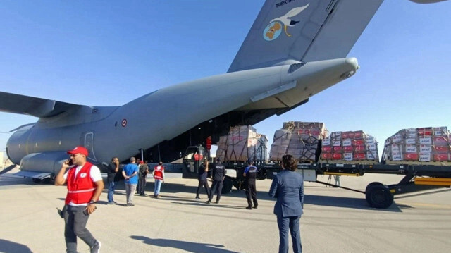 İki yardım uçağı daha Gazze için havalandı