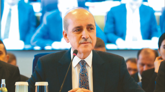 Numan Kurtulmuş.