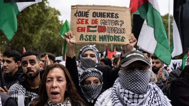 Decenas de miles llenan las calles españolas en apoyo a los palestinos