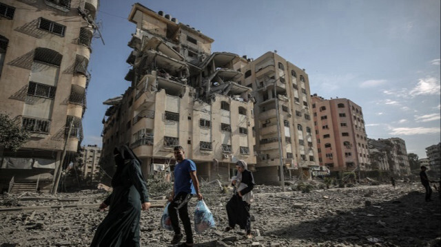 Des bâtiments lourdement endommagés dans le quartier de Tel al-Hawa alors que les attaques israéliennes continuent de causer des destructions au 24ème jour dans la ville de Gaza le 30 octobre 2023. Crédit photo: AA