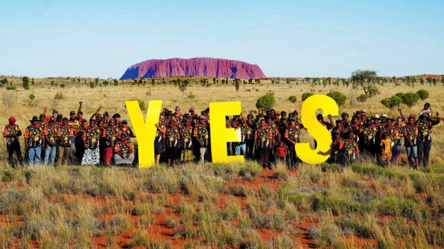 Les représentants élus des communautés Aborigènes du centre de l'Australie. Crédit photo: TINA TILHARD / CENTRAL LAND COUNCIL / AFP