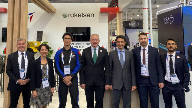 Roketsan, IAF Başkanı Clay Mowry imzalı üyelik sertifikasını Azerbaycan'ın başkenti Bakü'de düzenlenen 74. Uluslararası Uzay Kongresi'nde teslim aldı. 