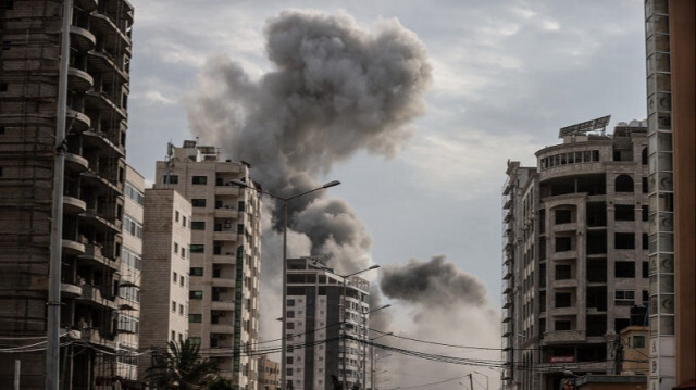 Les frappes aériennes israéliennes se poursuivent dans la ville de Gaza. Crédit photo: AA