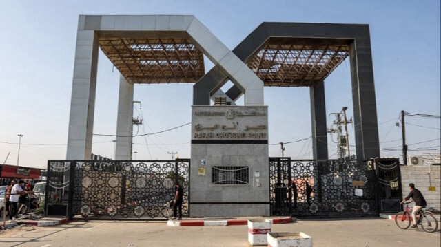 La porte du poste frontière de Rafah avec l'Égypte dans le sud de la bande de Gaza.Crédit photo: MOHAMMED ABED / AFP