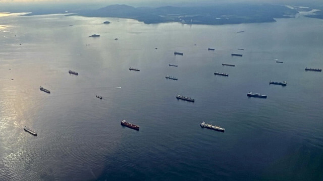 Des navires attendant de passer le canal de Panama, le 10 septembre 2023. Crédit photo: Ivan PISARENKO / AFP

