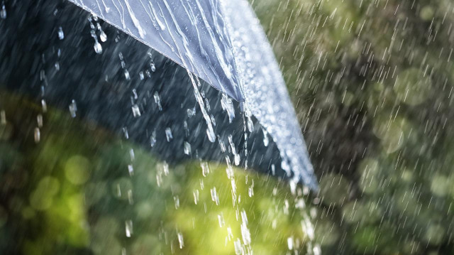 Hatay Meteoroloji Müdürlüğü’nden yapılan açıklamada Hatay’da kuvvetli, yer yer çok kuvvetli ve gök gürültülü sağanak yağış beklendiği bildirildi.