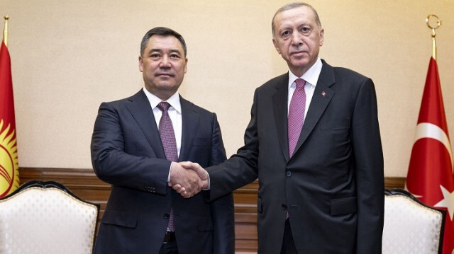 Le Président du Kirghizstan, Sadyr Japarov et le Président turc, Recep Tayyip Erdogan. Crédit photo: AA