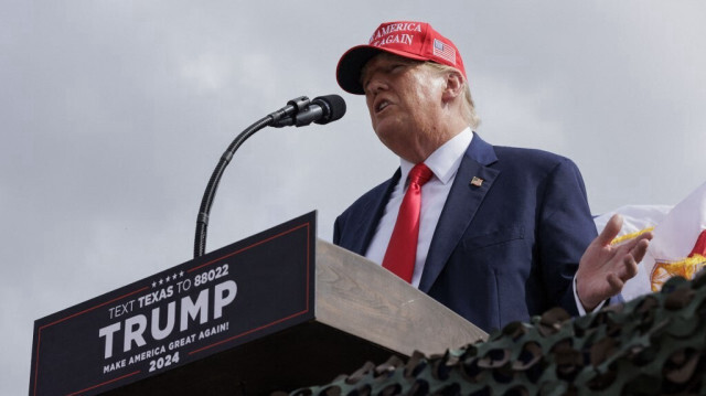 Le 45e président des États-Unis, Donald Trump s'exprime à l'aéroport international du sud du Texas le 19 novembre 2023 à Edinburg, au Texas. Crédit photo: MICHAEL GONZALEZ / GETTY IMAGES NORTH AMERICA / GETTY IMAGES VIA AFP
