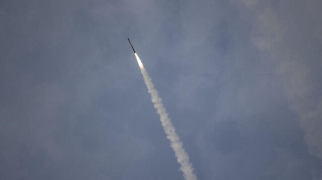 İsrail, Lübnan topraklarından fırlatılan roketin düşürüldüğünü ileri sürdü. 